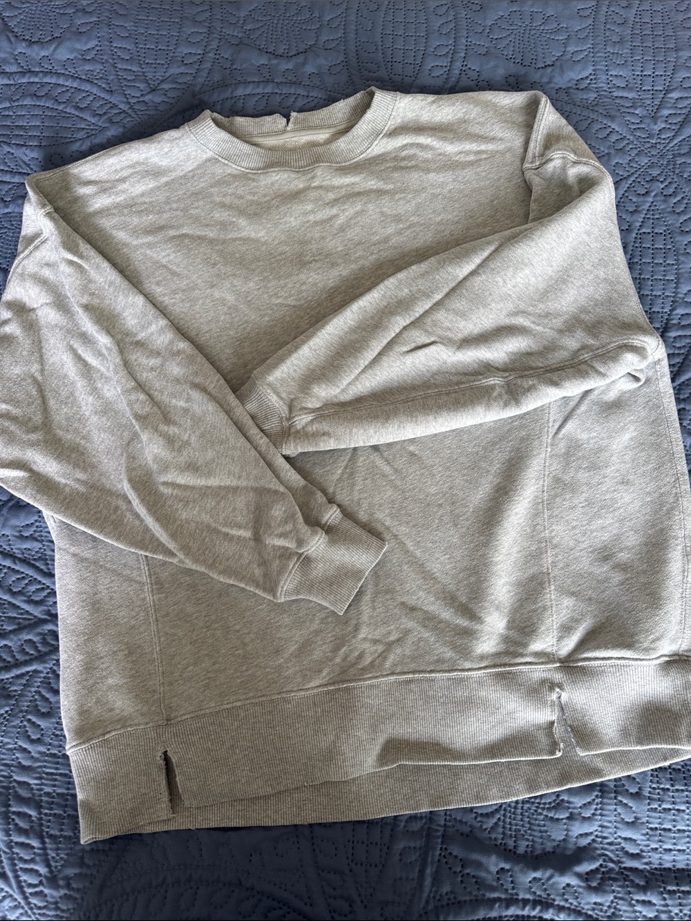 aerie Women's Crewneck Sweatshirt in Light Gray